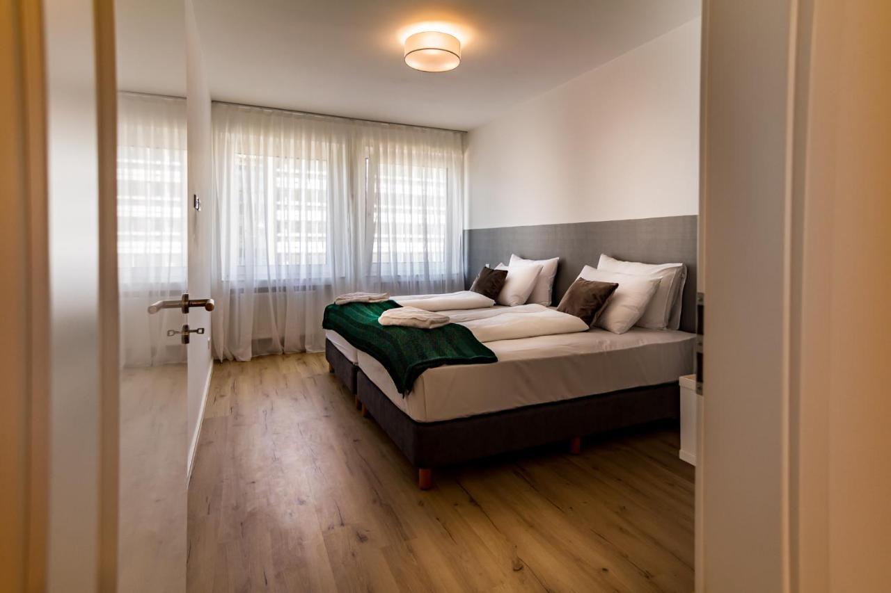 Sleep Inn Wehrhahn Suites Дюселдорф Екстериор снимка